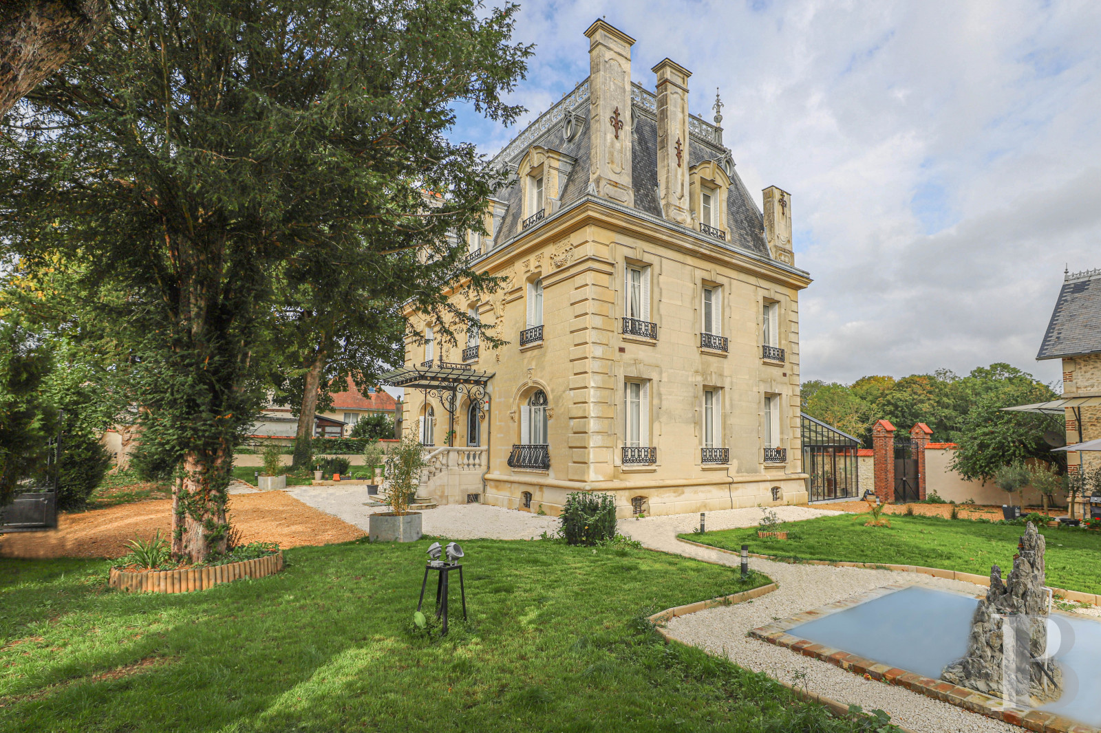 A fully renovated 1900s private mansion in a village in Perche, just an hour and a half from Paris - photo  n°3